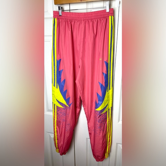 ADIDAS Originals Fakten Joggers Track Pants Hazy Rose Joy Purple Neon Retro - Picture 2 of 15